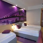 Hotel Emonec