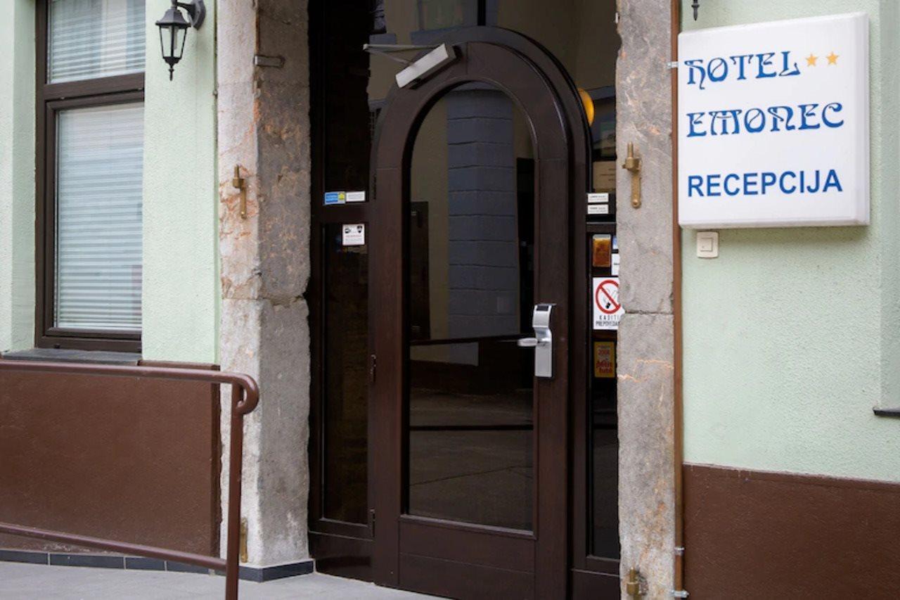 Hotel Emonec